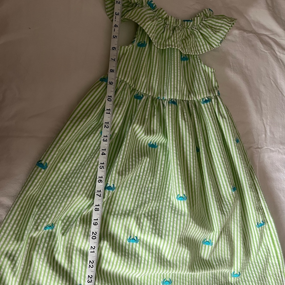 Little girls green and white sleeveless dress - Picture 3 of 8